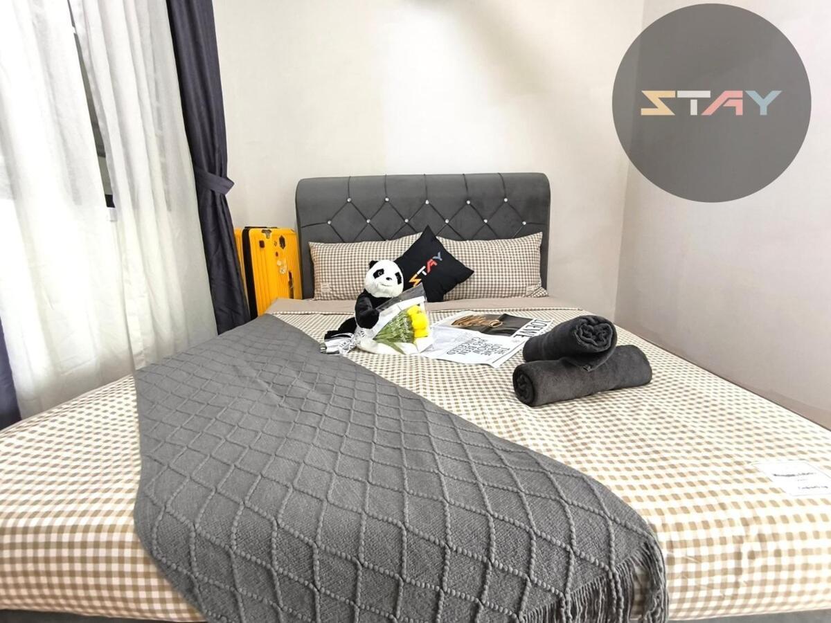 Platino Warm And Stylish 10pax Neflix By Apartment Johor Bahru
