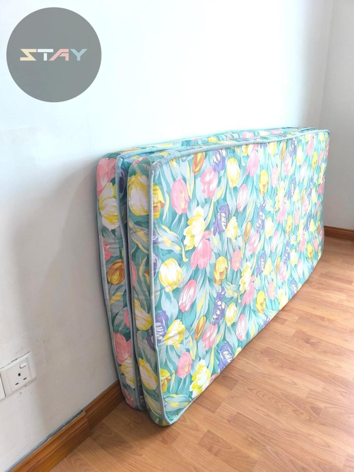Platino Warm And Stylish 10pax Neflix By * Johor Bahru